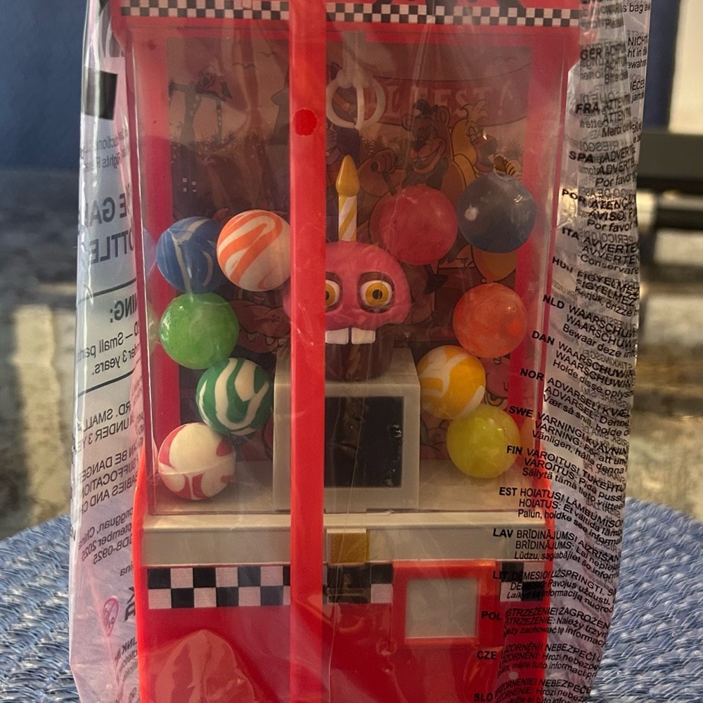 Five Nights at Freddy’s 2 (FNAF) Claw Arcade Machine Drink Cup